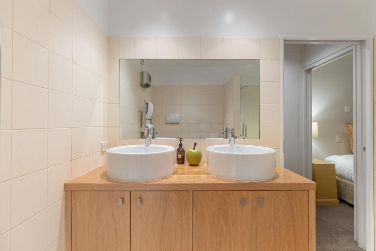 The Shotover Central Queenstown Luxury Екстериор снимка